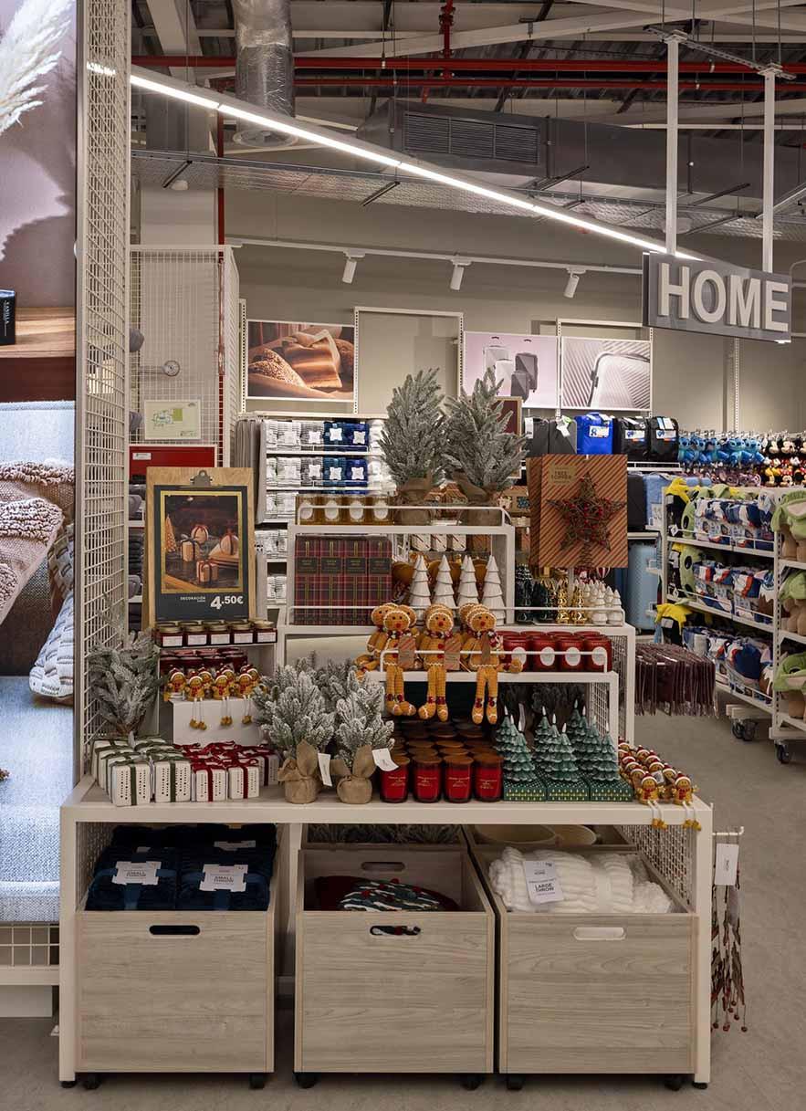 Primark celebrates 60 stores in Spain with opening of Lorca store